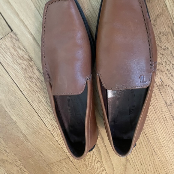 Tan leather tods - Picture 2 of 2